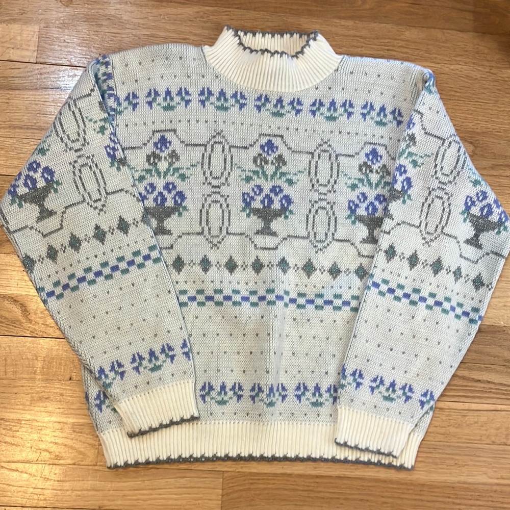 Vintage Cape Cod mock turtleneck sweater with metallic